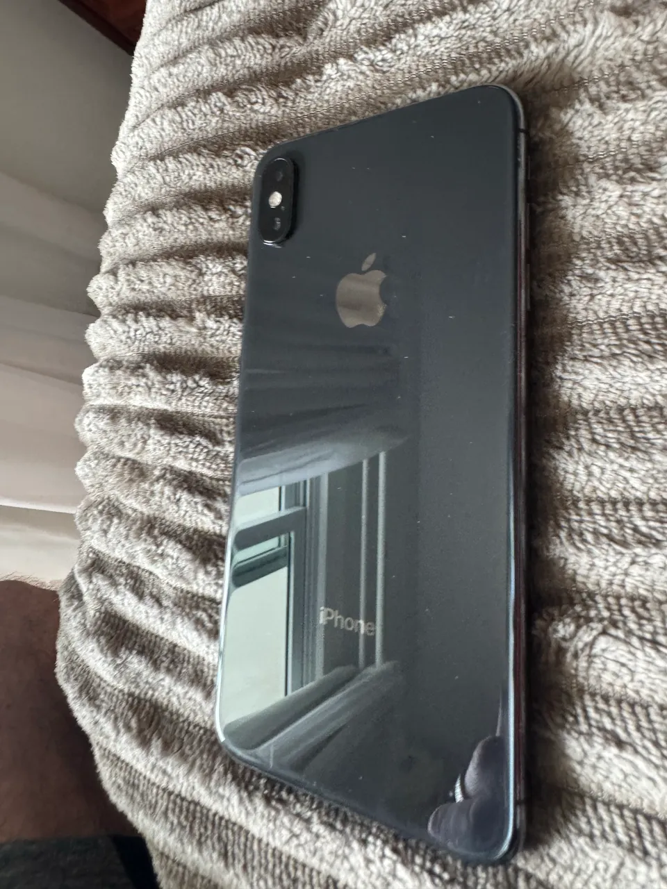 iphone xs max com defeito