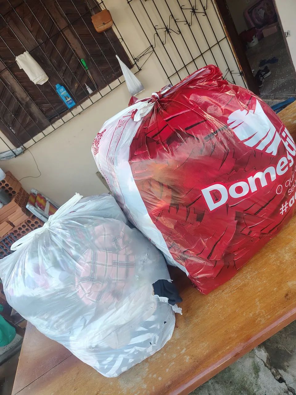 Roupas pra brechó 
