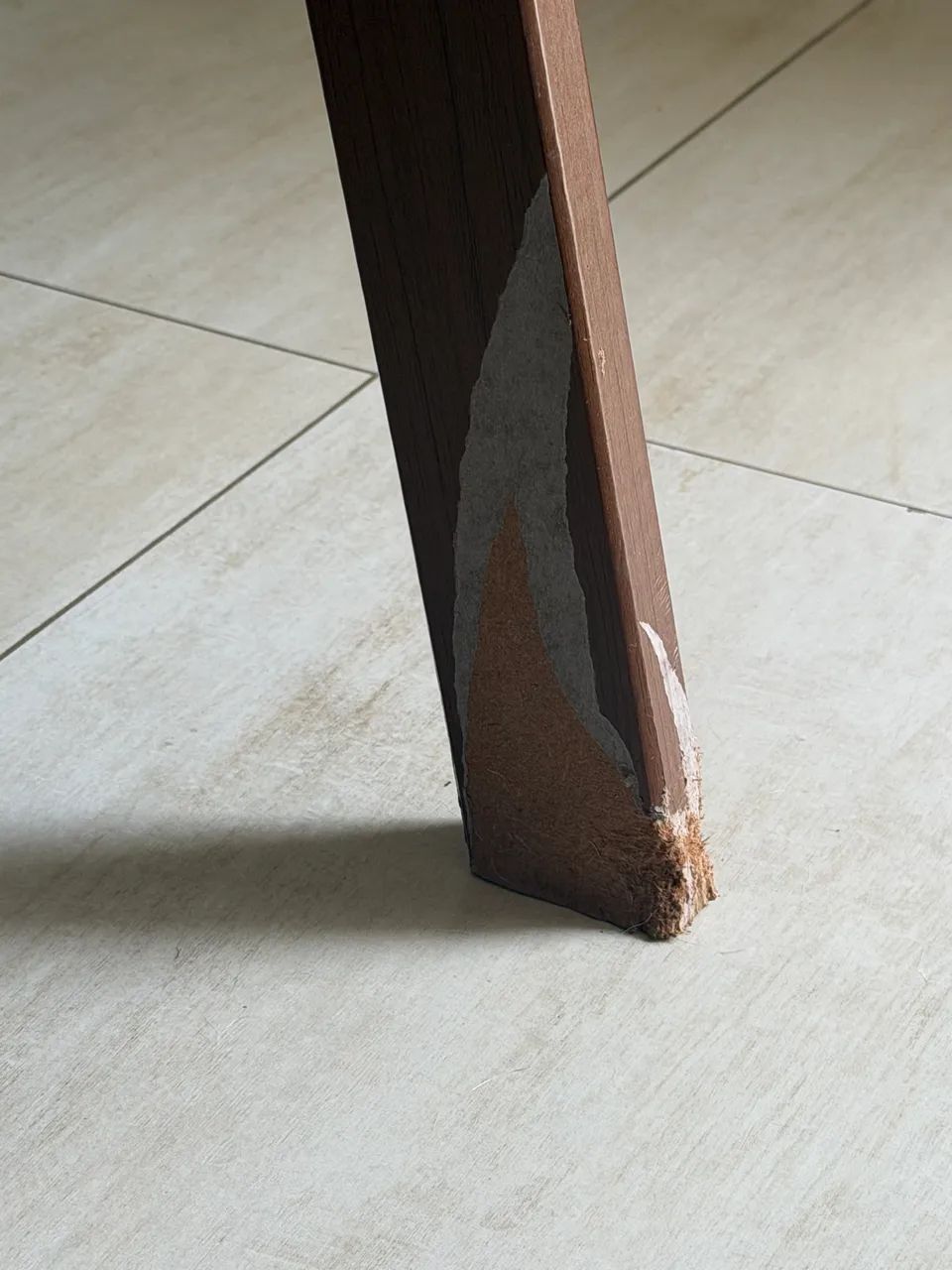 Jogo de mesa com 4 cadeiras  - Foto 4