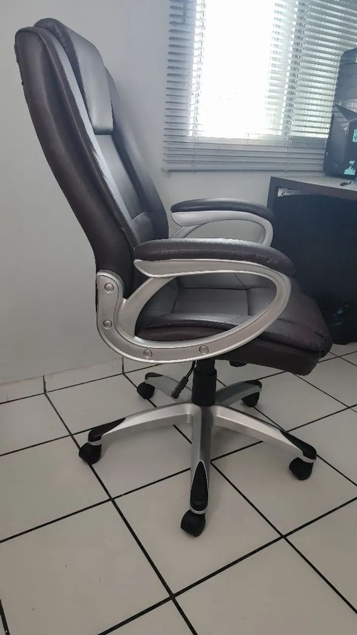Cadeira Luxo Presidente  - Foto 4