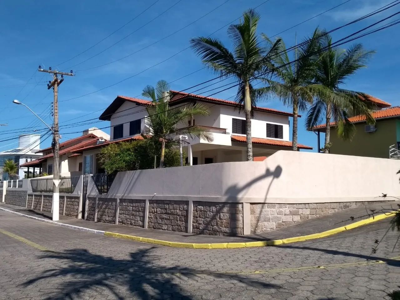Casa à venda com 7 quartos no bairro Ingleses em Florianópolis