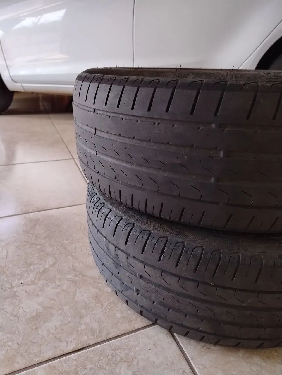 Pneu 205 55 17 ( valor referente aos 4) - Foto 2