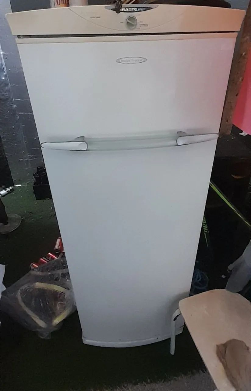 GELADEIRA BRASTEMP BRANCA EM OTIMO ESTADO  - Foto 2
