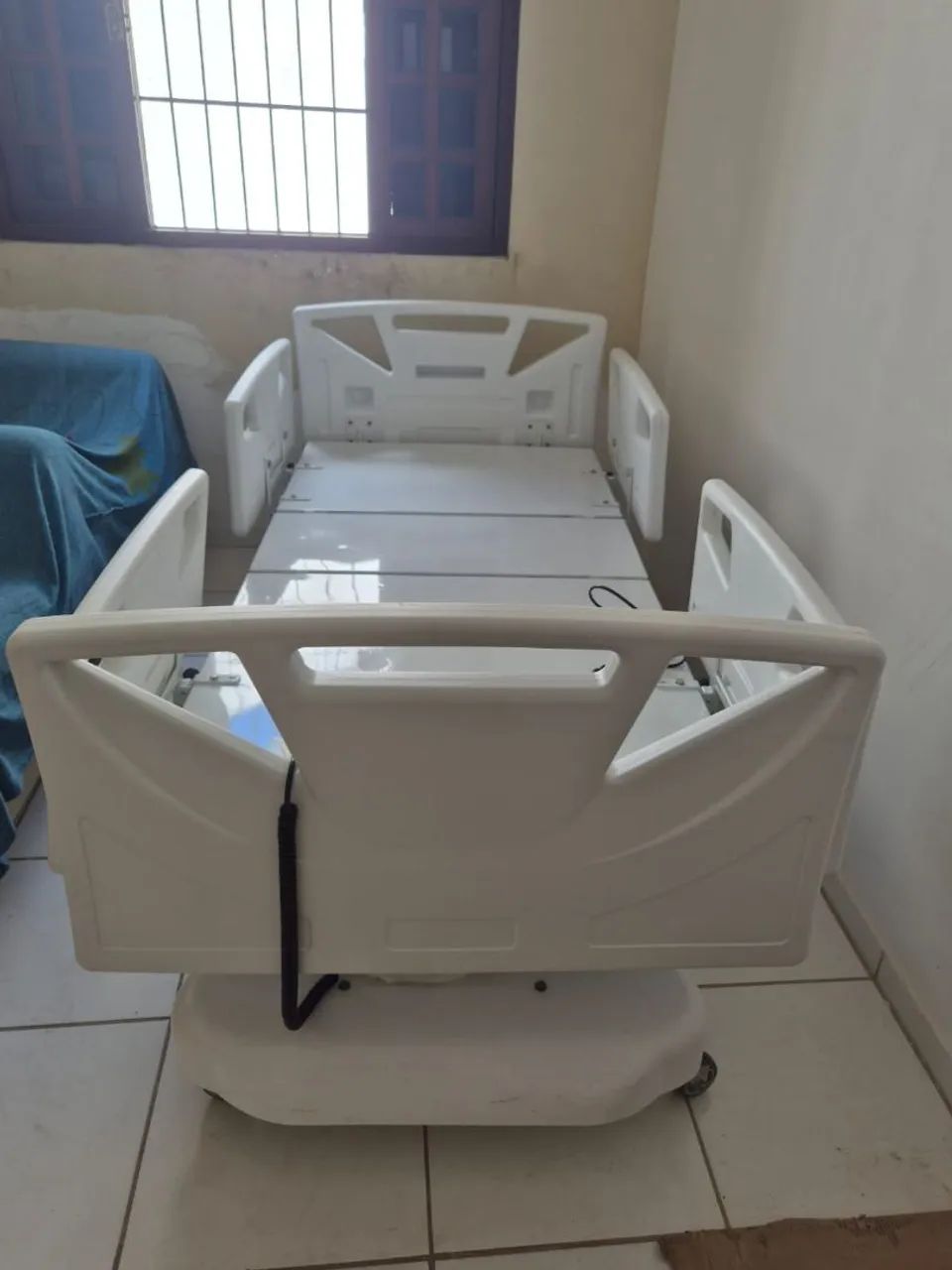 CAMA HOSPITALAR MOTORIZADA - Foto 3