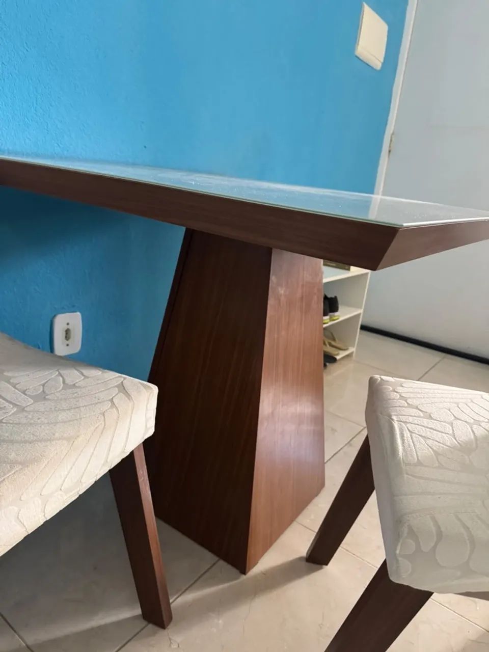 Mesa de jantar quadrada com 02 cadeiras - Foto 3