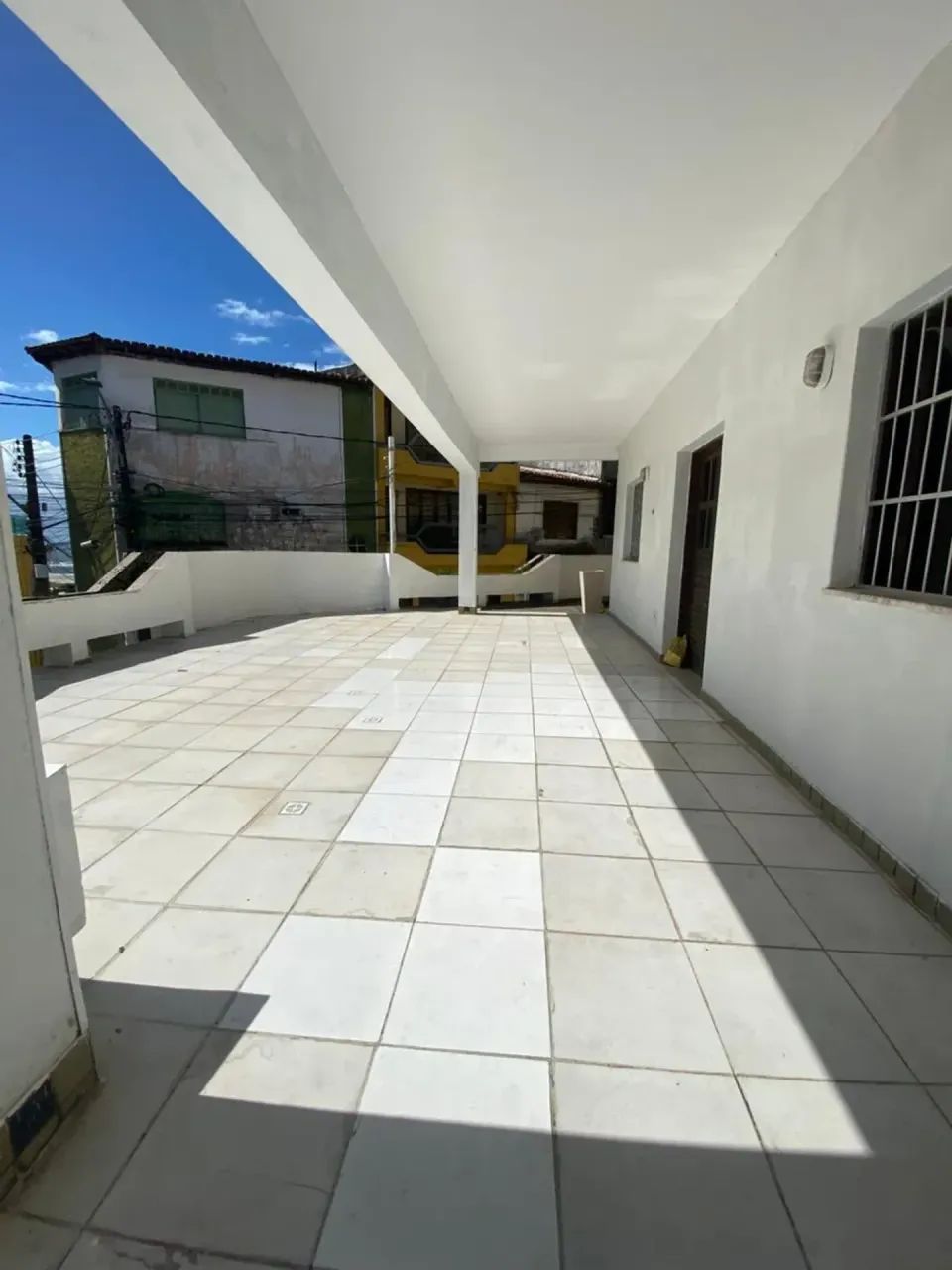 ALUGO CASA AMPLA NO CENTRO - Foto 3