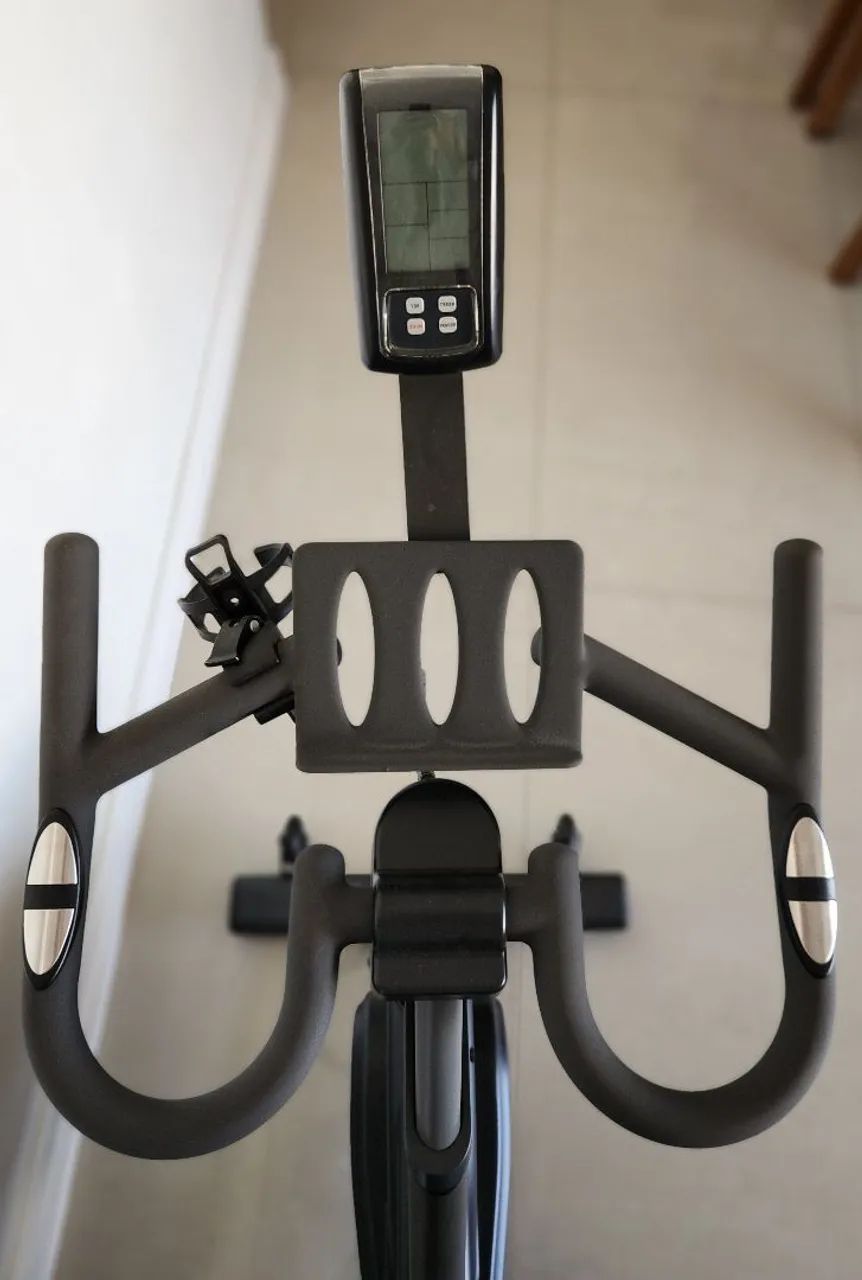 Bicicleta Spinning Ovicx Xcycle Q200 - Resistência Magnética (Semi-nova) - Foto 5