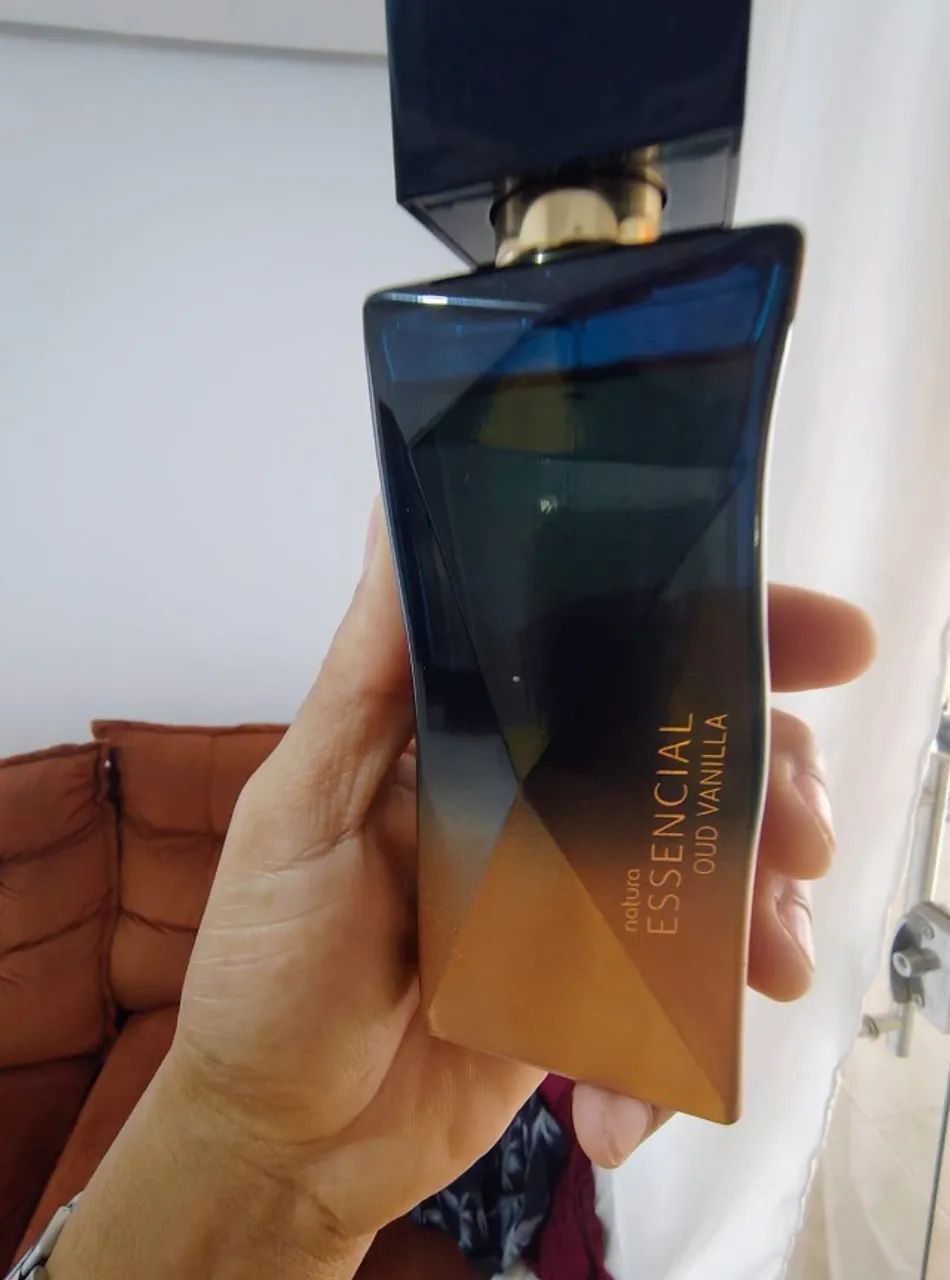 Essencial Oud Vanilla Feminino  - Foto 2