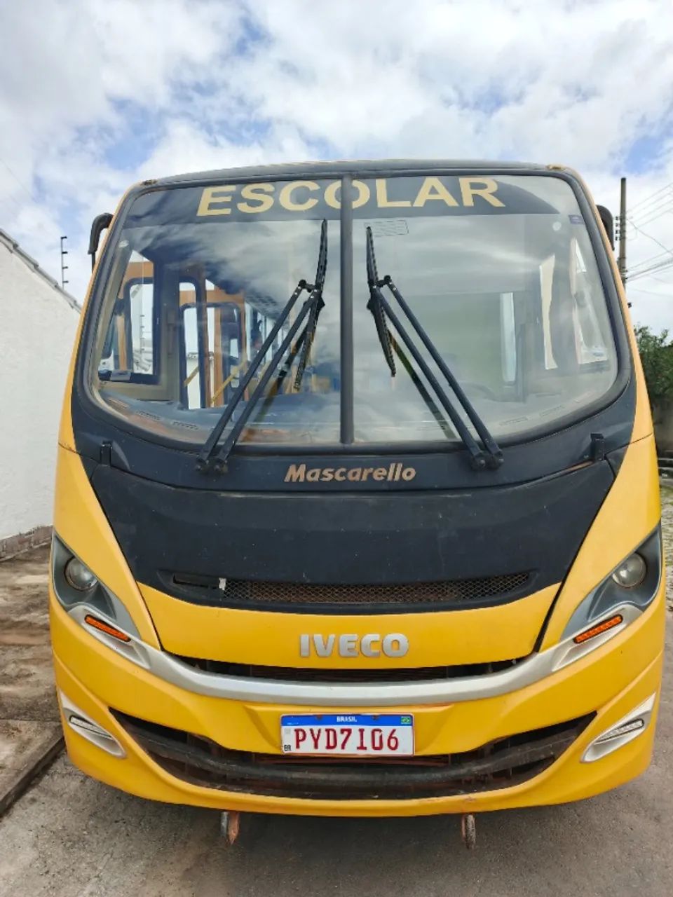 Vendo Microônibus Iveco 