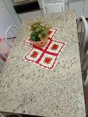 Mesa tampo de granito  com 6 cadeiras em ótimo estado, aceito proposta, *