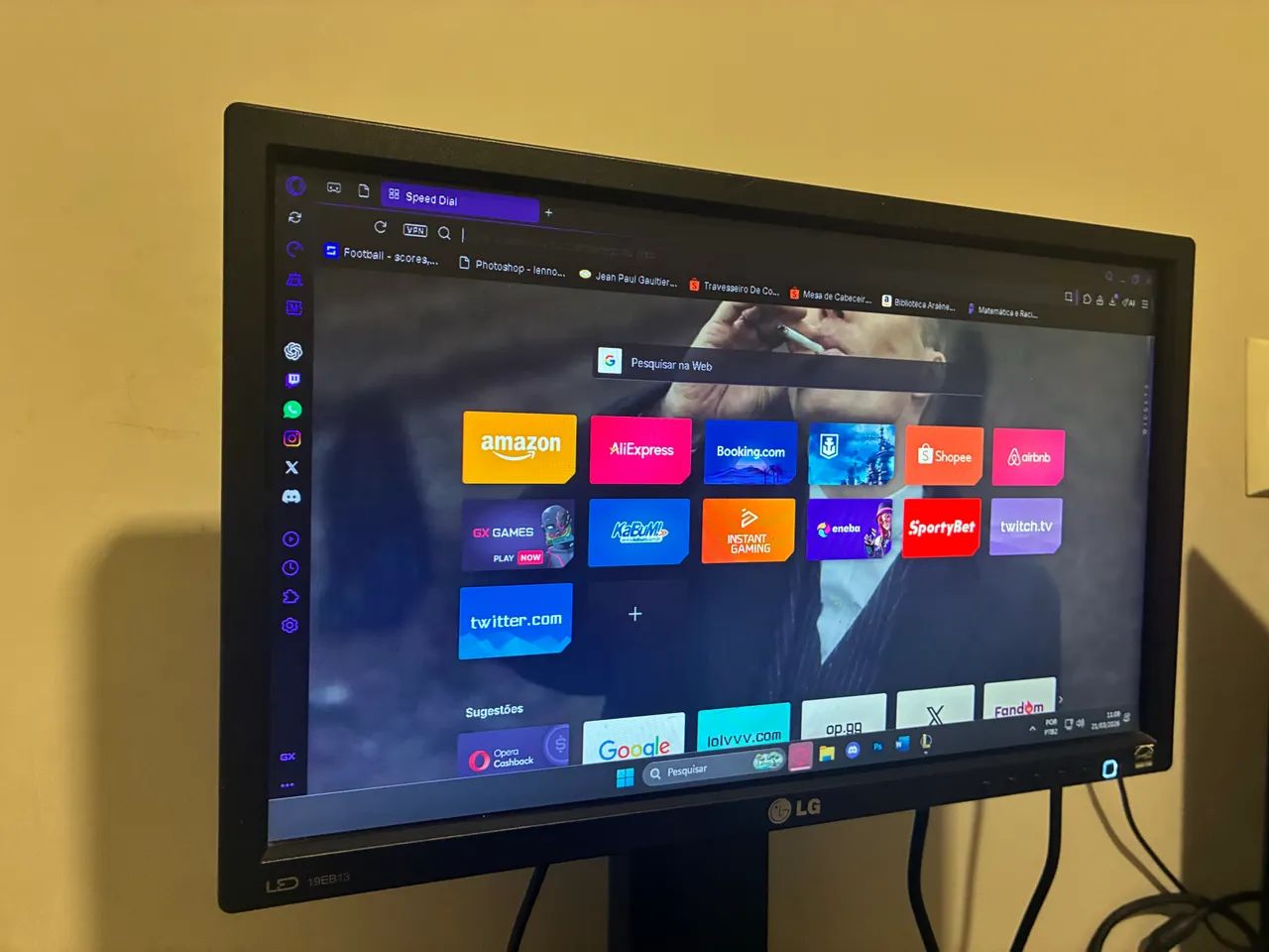 Monitor LED LG 19EB13 - Foto 2