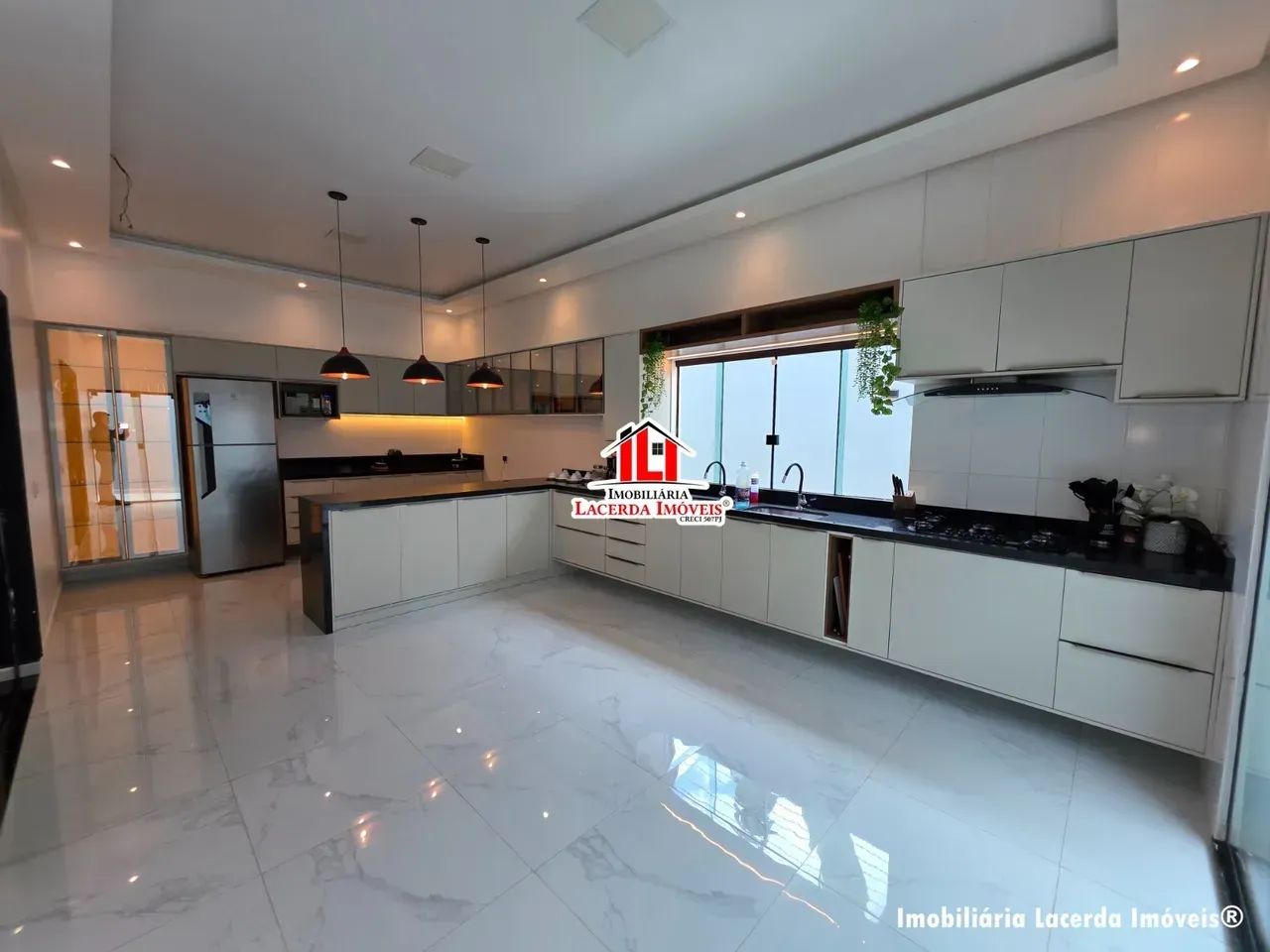 Casa Duplex em Manacapuru 5 quartos sendo 1 suíte/ Lazer com Piscina com cascata e Espaço  - Foto 3