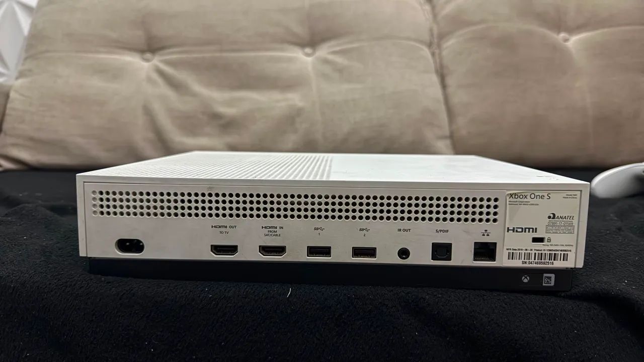 XBOX ONE S 1TB - Foto 5