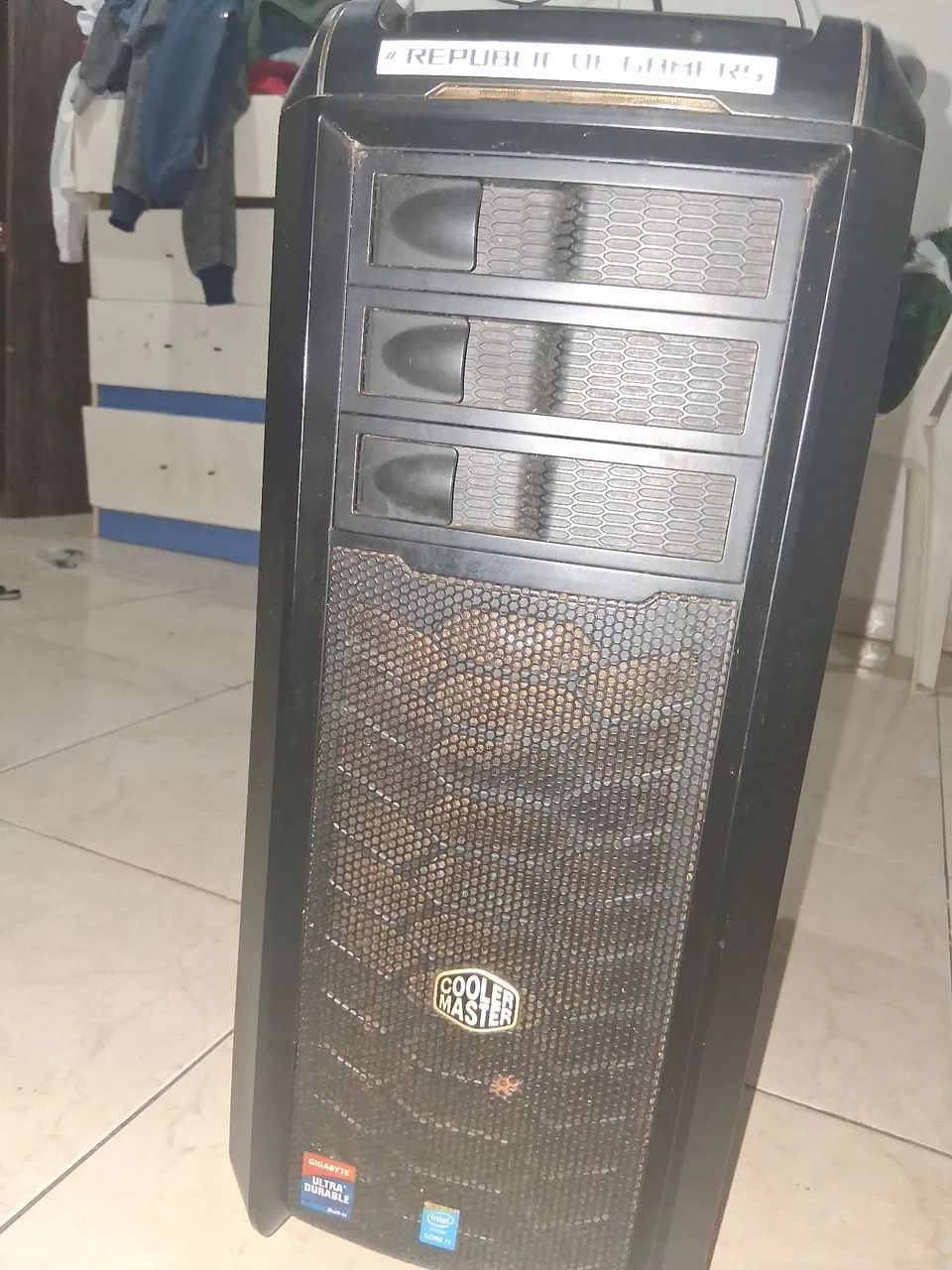 Gabinete Cooler Master Se