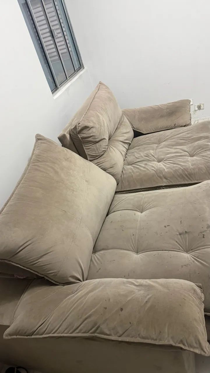 Sofá Retrátil e Reclinável Suede Bege - Foto 2