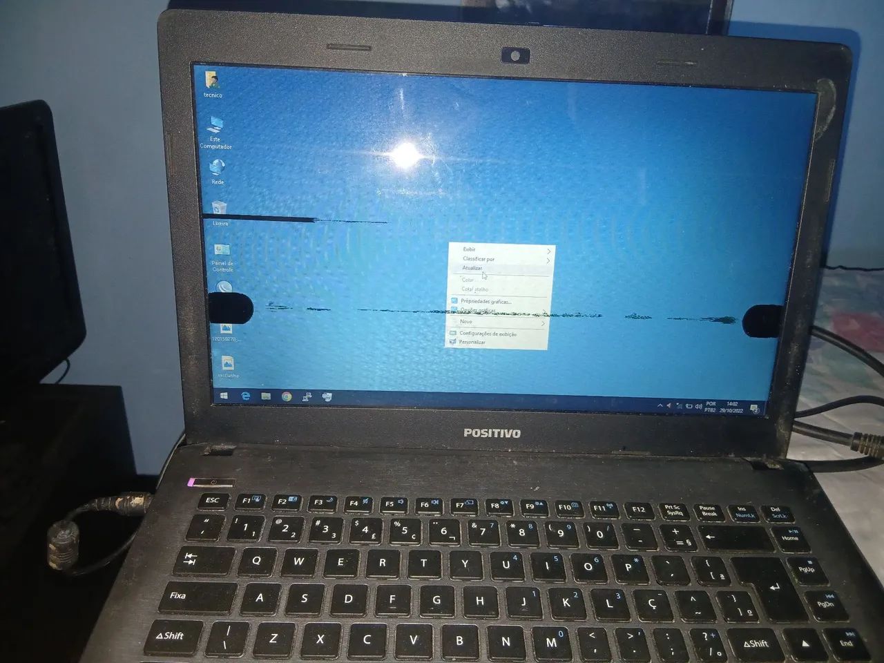 Notebook positivo funcionando!!! Porém com a carcaça da tela quebrada e algumas manchas - Foto 5