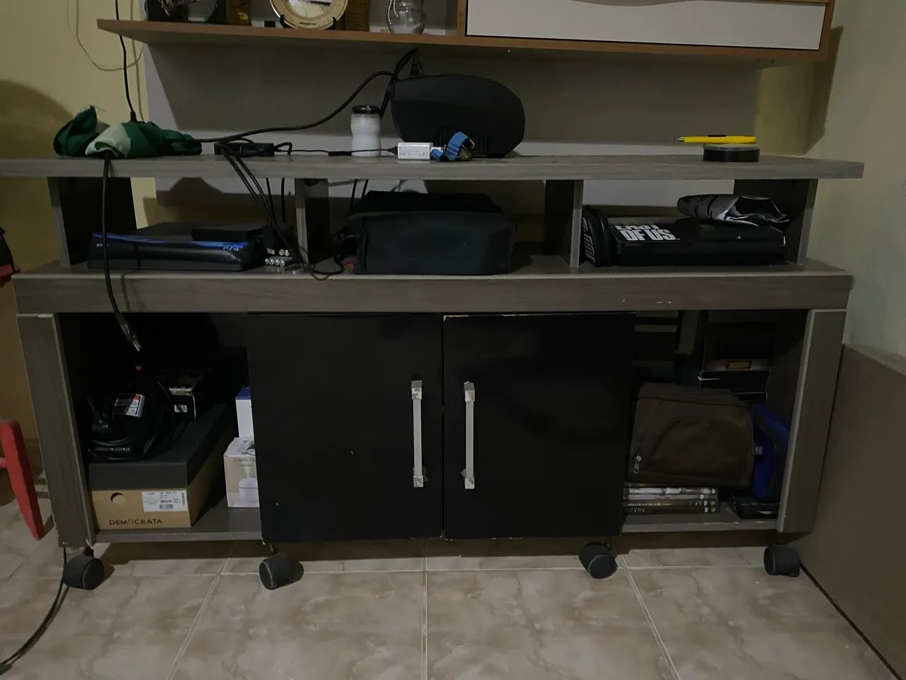 Rack bancada para quarto ou sala