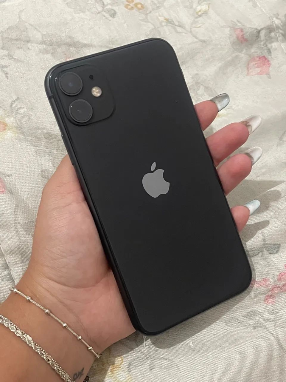 Iphone 11 128g  semi novo (com bateria trocada)