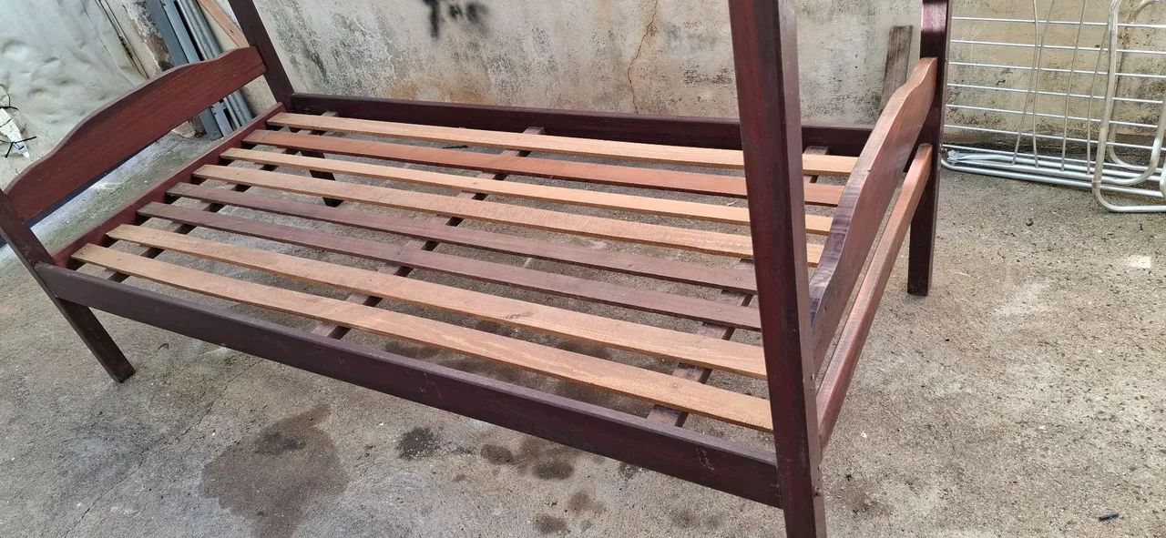 Beliche de Madeira Maciça Rouxinho - Resistência, Estabilidade e Design - Foto 4