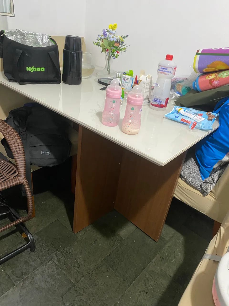 Vendo mesa com tampo de vidro - Foto 2