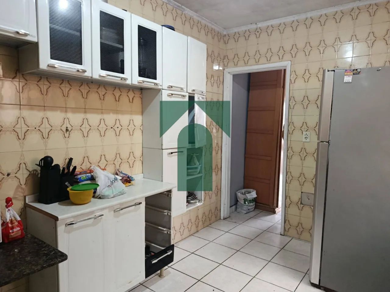 Casa à venda com 102m² 3 quartos e 2 vagas (Vila Suíça)