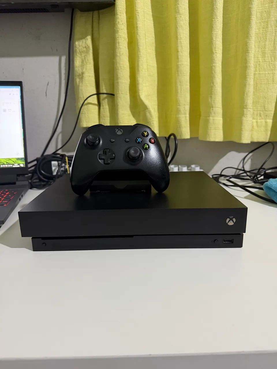 XBOX ONE X 1TB LEIAAAA!!!!? - Foto 2