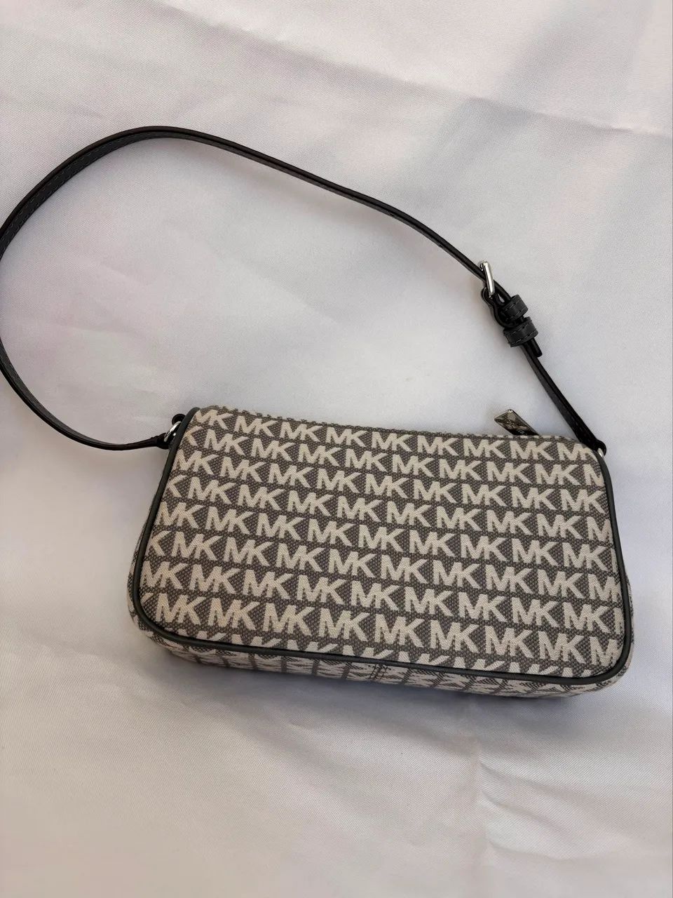 Bolsa Michael kors cinza original - Foto 2