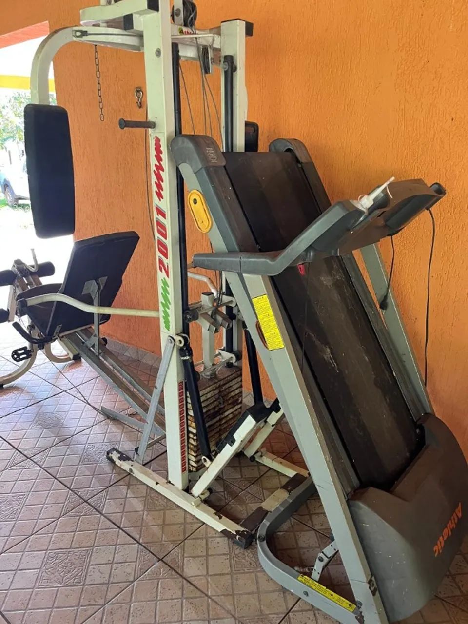Esteira e Estação Musculação - Foto 2