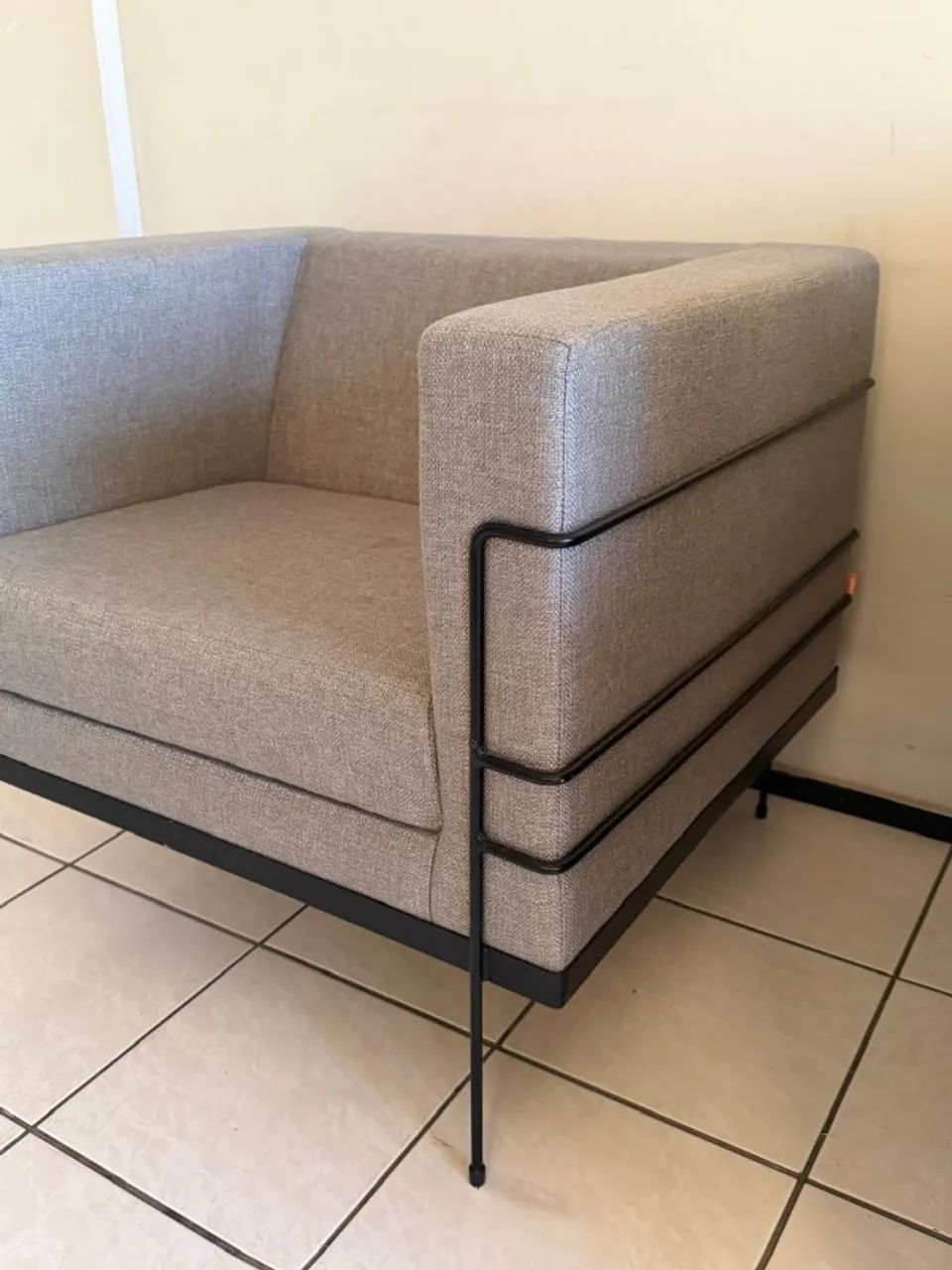 Poltrona cinza de linho - Tok Stok - Foto 3