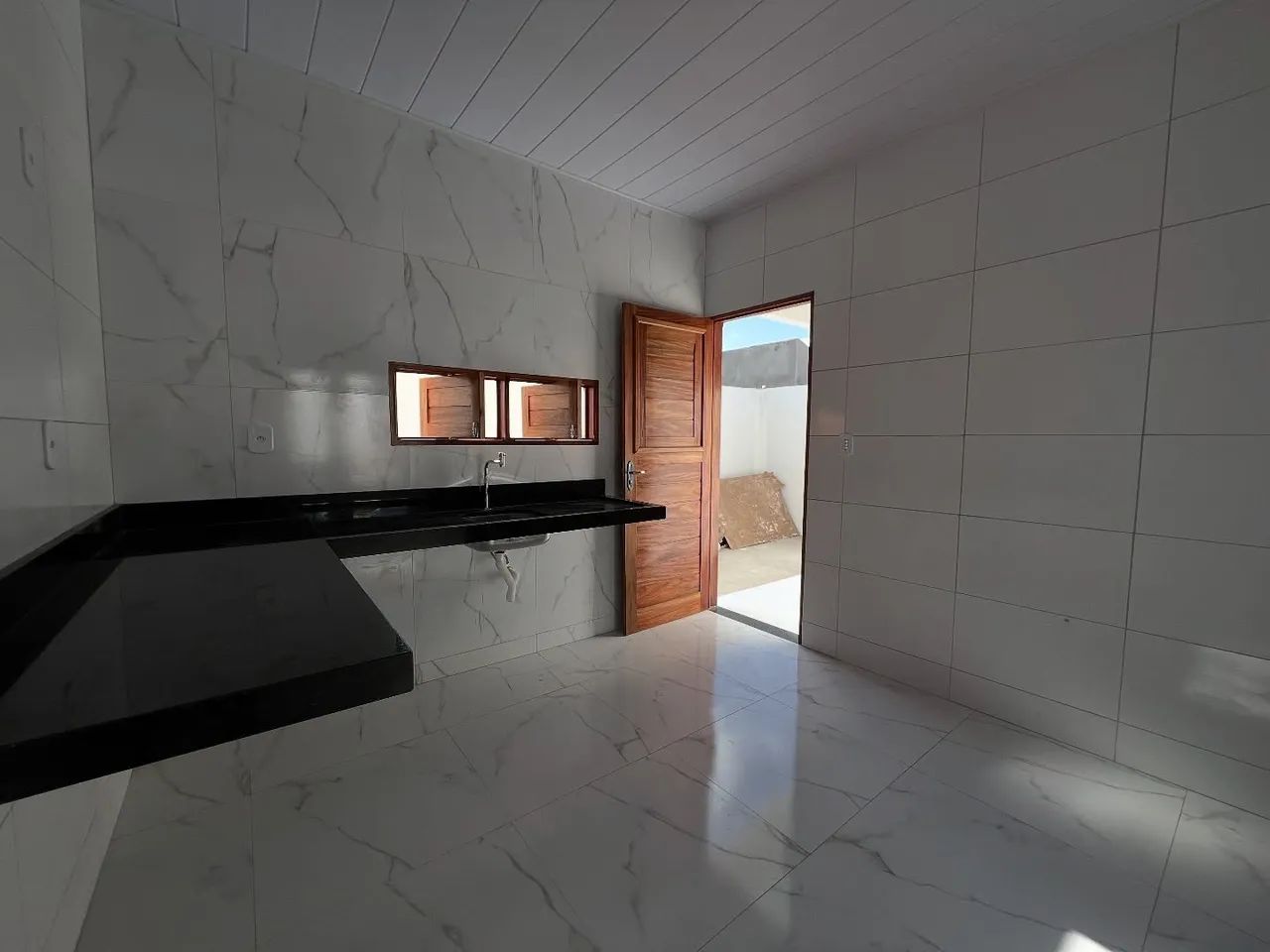 CASA COM FINO ACABAMENTO  - Foto 2