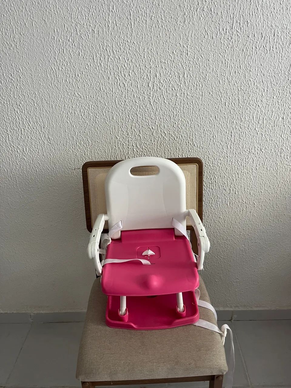 Cadeira portátil Cosco - alimentação de bebê  - Foto 2