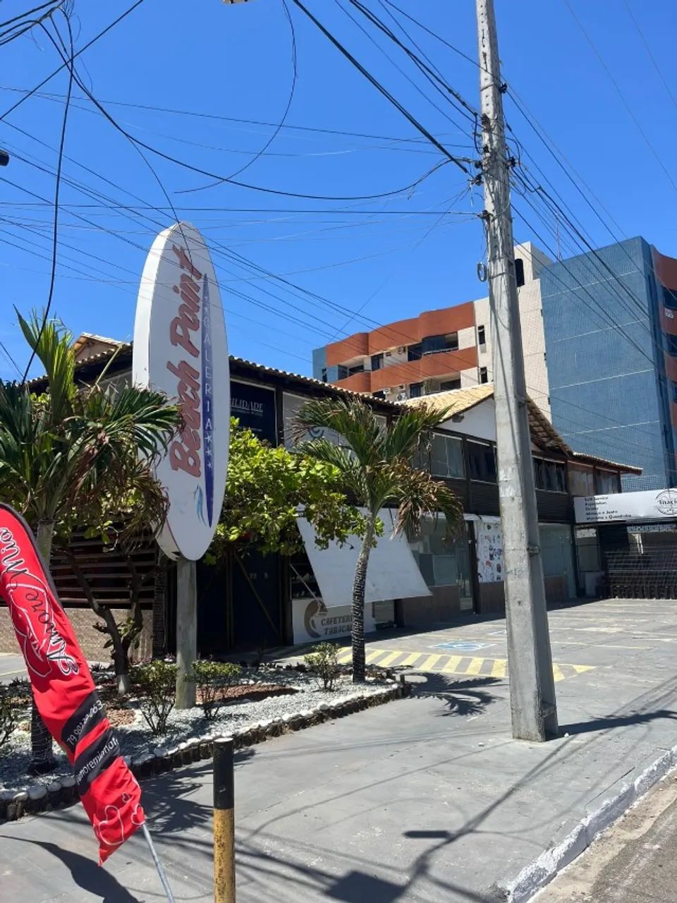 Salas Comerciais na Galeria Beach Point