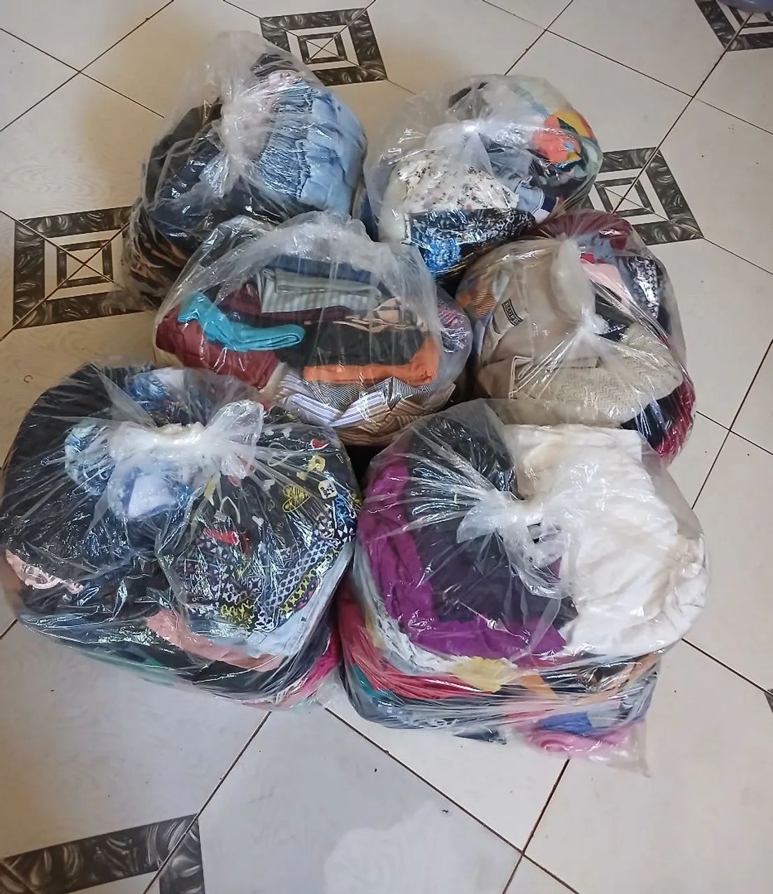 ROUPAS SEMI NOVAS!!!! - Foto 2