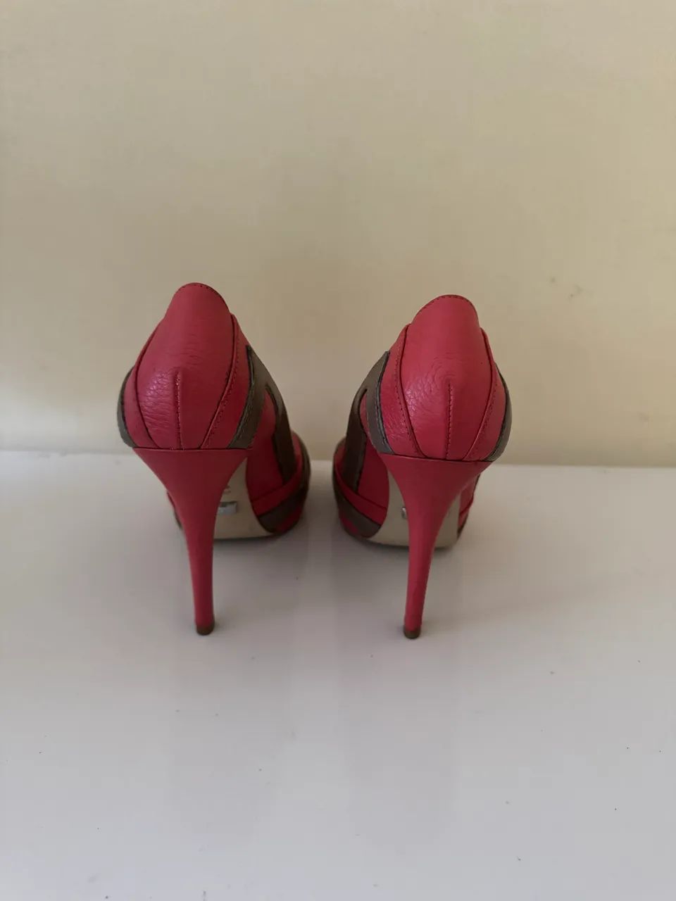 Peep toe de couro tam 36 - Foto 2