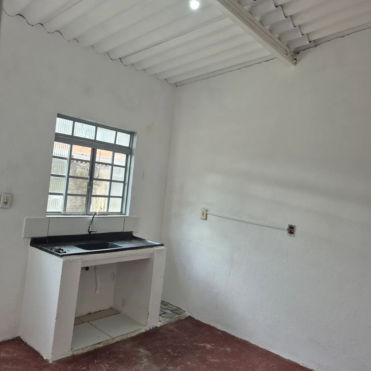 CASA PARA ALUGAR - 1 QUARTO E COZINHA<br> - Foto 4