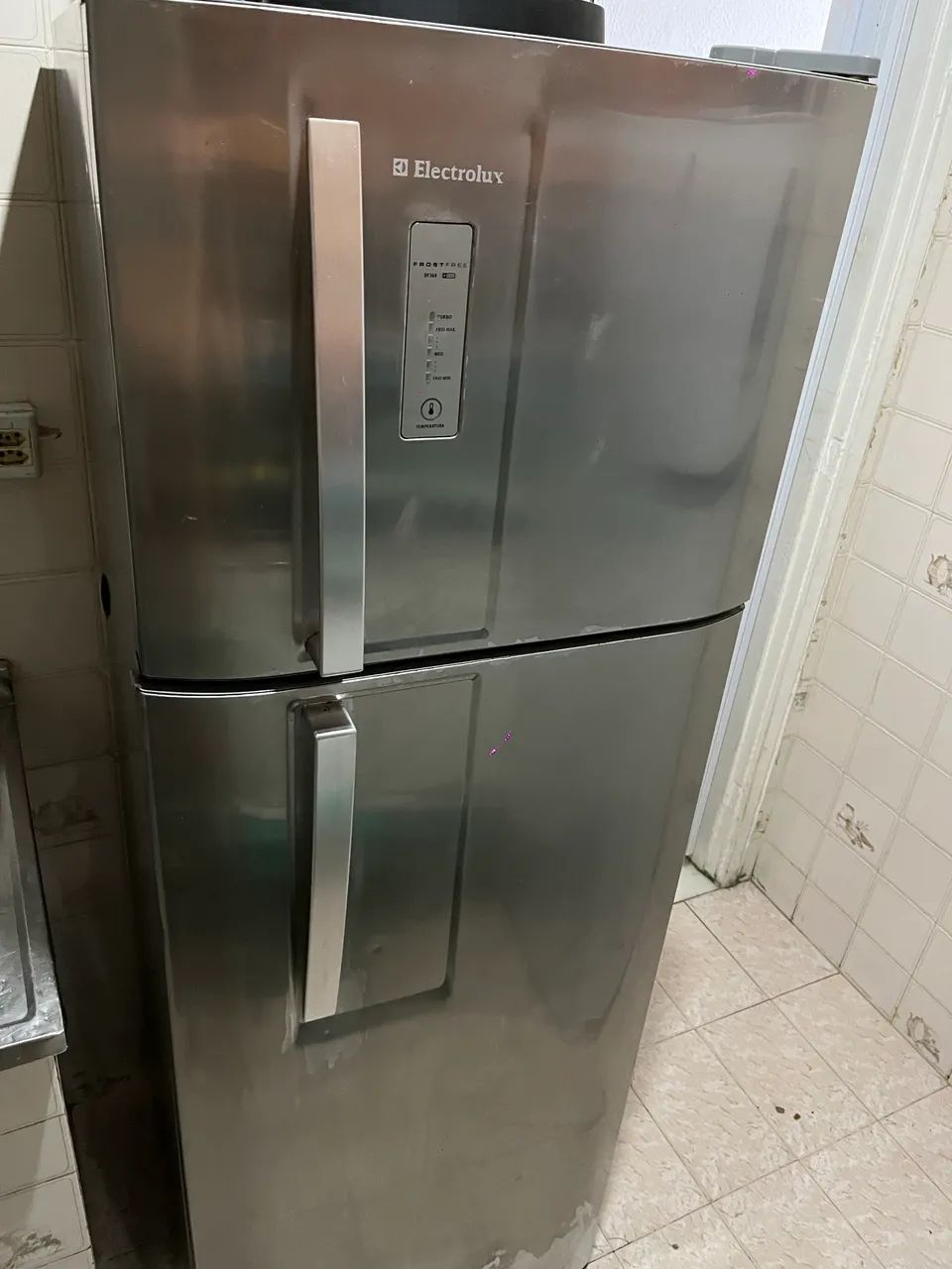 Geladeira  Electrolux Frost Free Inox Duplex (modelo DF36X).  - Foto 5