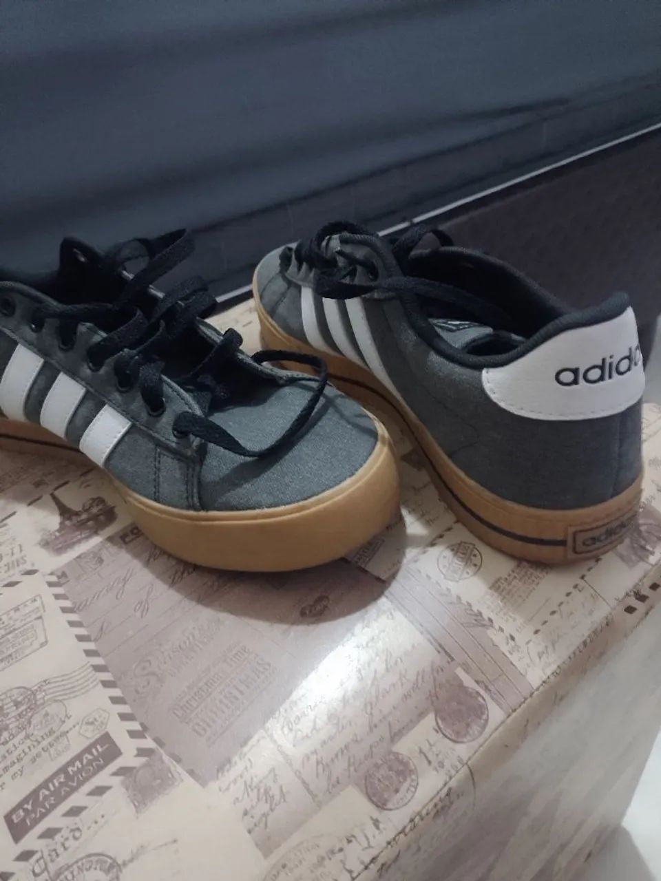 Tênis Adidas 