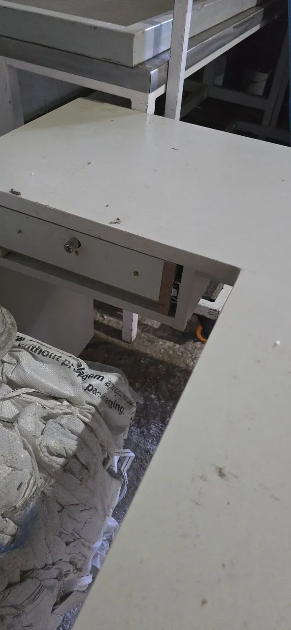 Mesa de escritório   - Foto 2