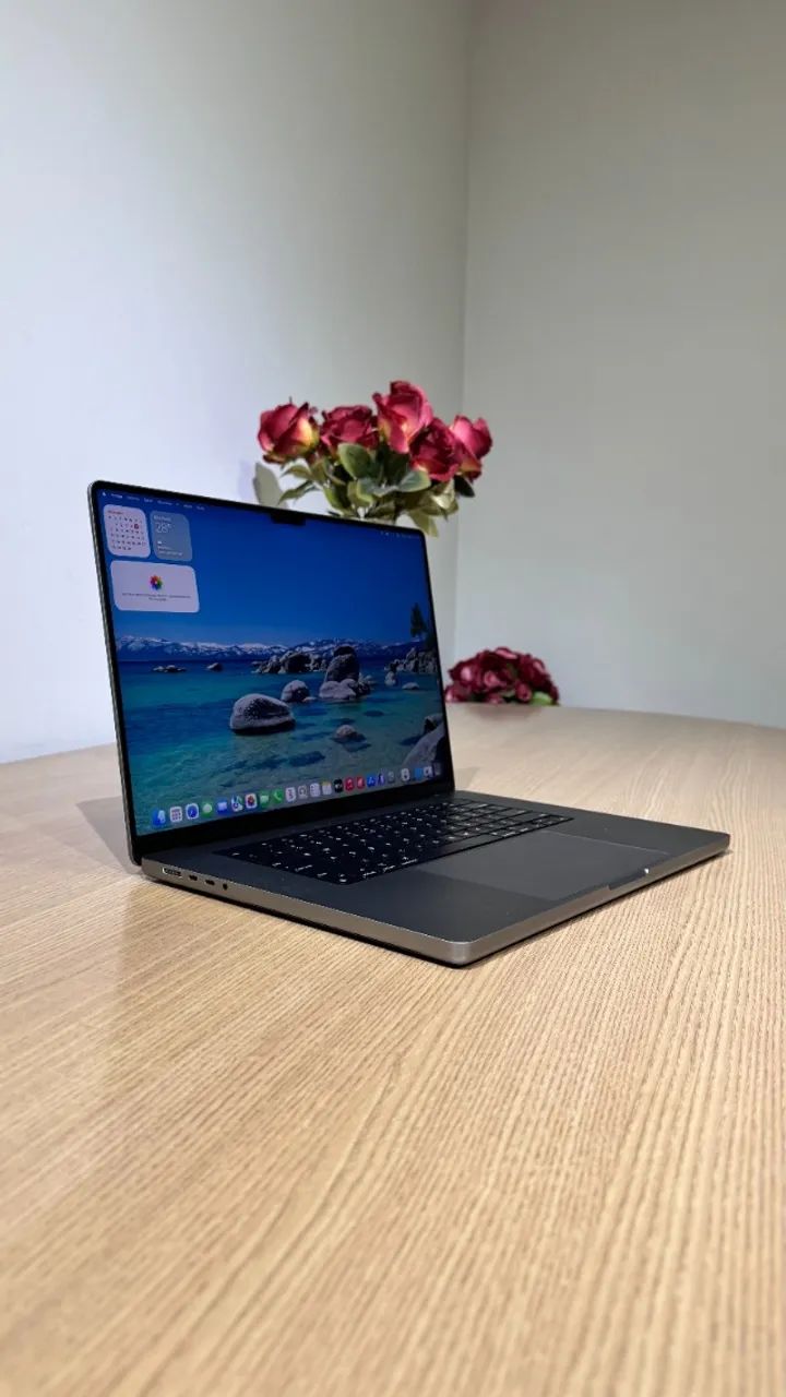 MacBook Pro M1 Pro 16Gb 512Gb SSD 16