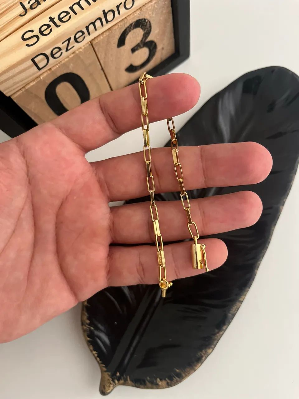 Pulseira Cartie masculina banhada a ouro - Foto 2