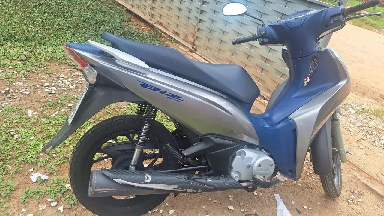 Moto de mulher  - Foto 2