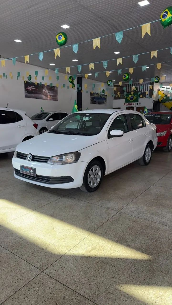 Volkswagen Voyage VOYAGE 1.0/1.0 City Mi Total Flex 8V 4p 2014