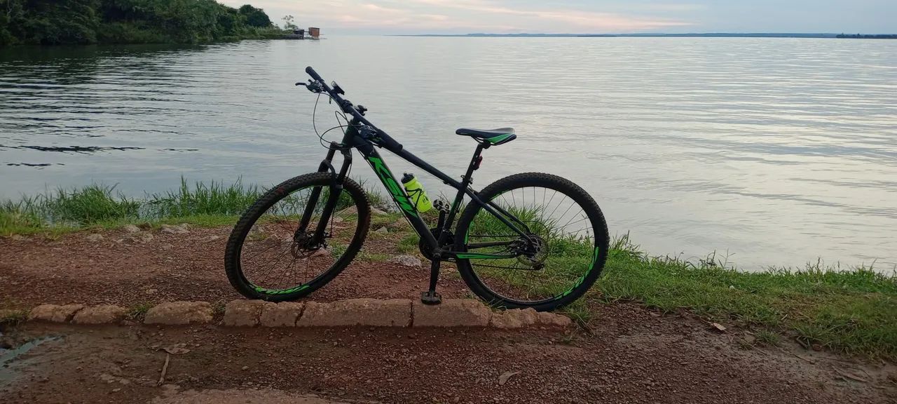 Bike aro 29 semi nova - Foto 4
