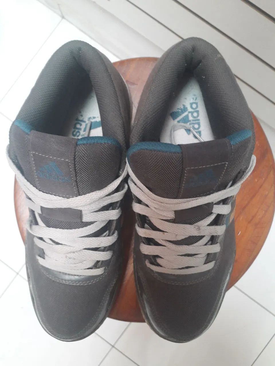 TENIS ADIDAS CACITY MID RARO  2009 - Foto 3