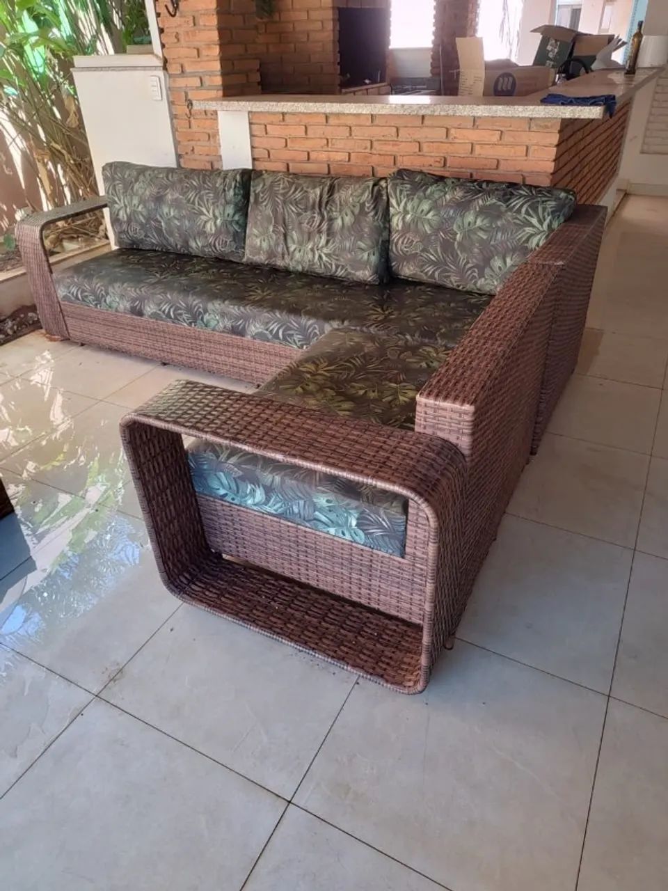 Jogo de Sofá de Canto em Junco Sintético + Mesa de Centro Giratória com Tampo de Vidro - Foto 3