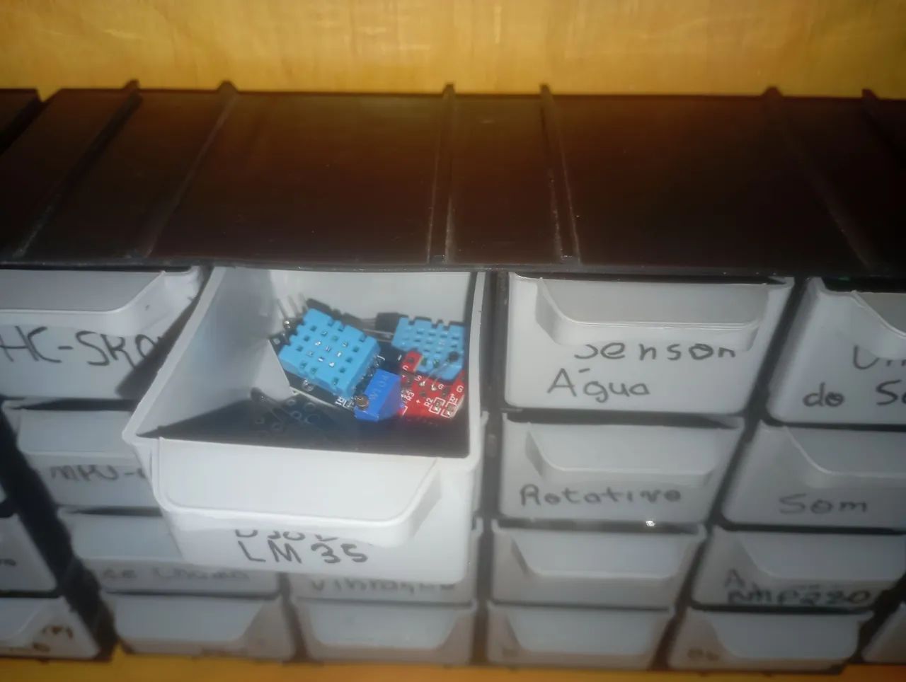 Gaveteiras + Componentes Eletrônicos  - Foto 5