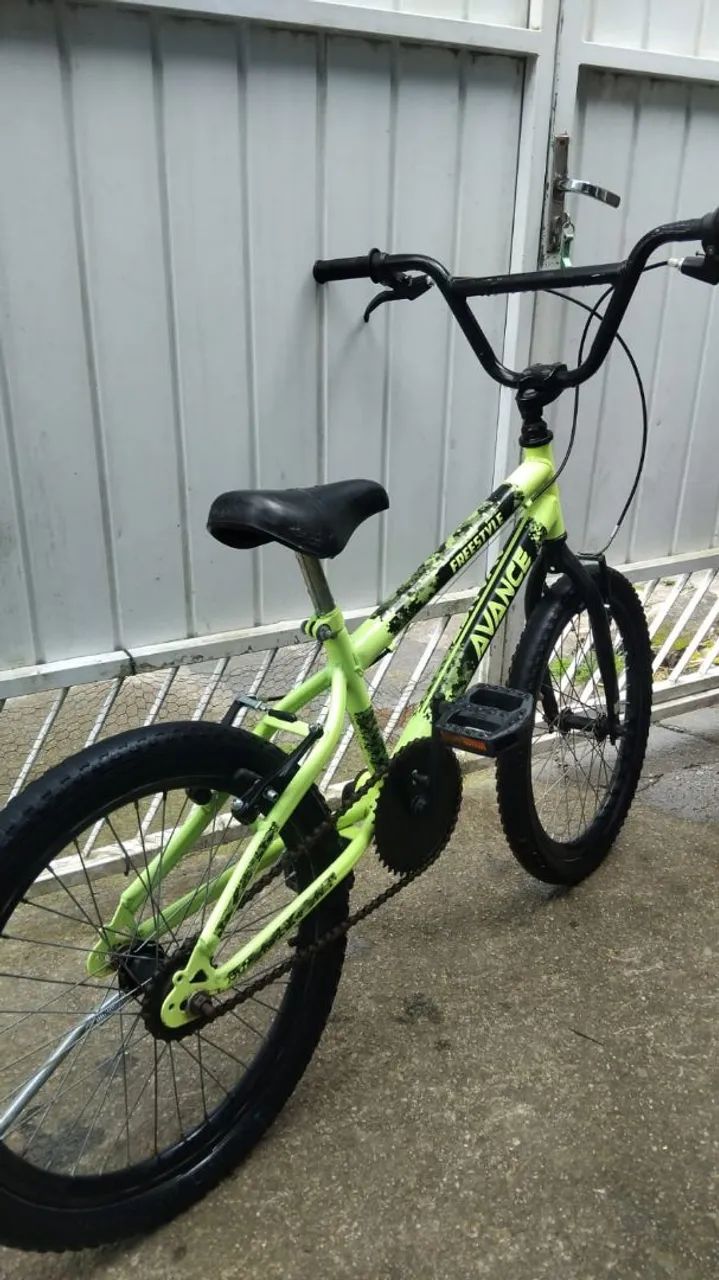 Bicicleta Bem Nova Pouco Uso  - Foto 2