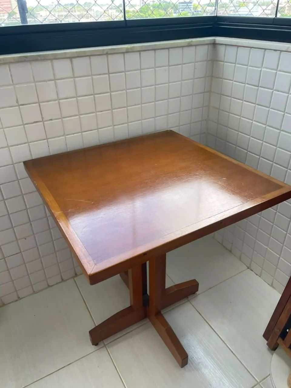 Mesa de Madeira 70 x 70 cm