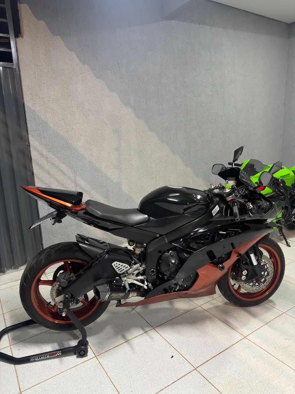 YZF - R6  - Foto 5