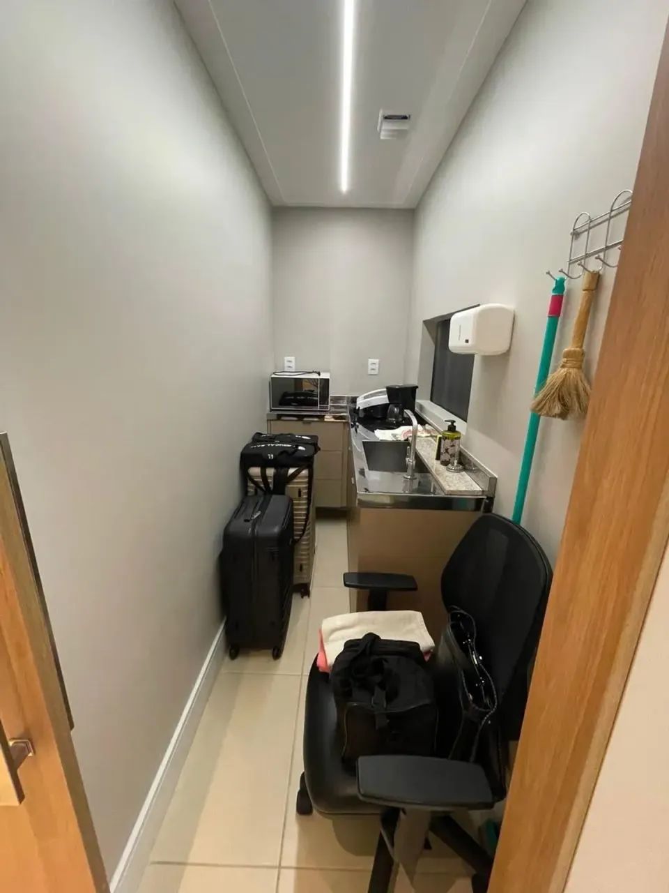 Vendo Sala comercial no Parque Office - Andar alto - Bem localizado - Foto 5